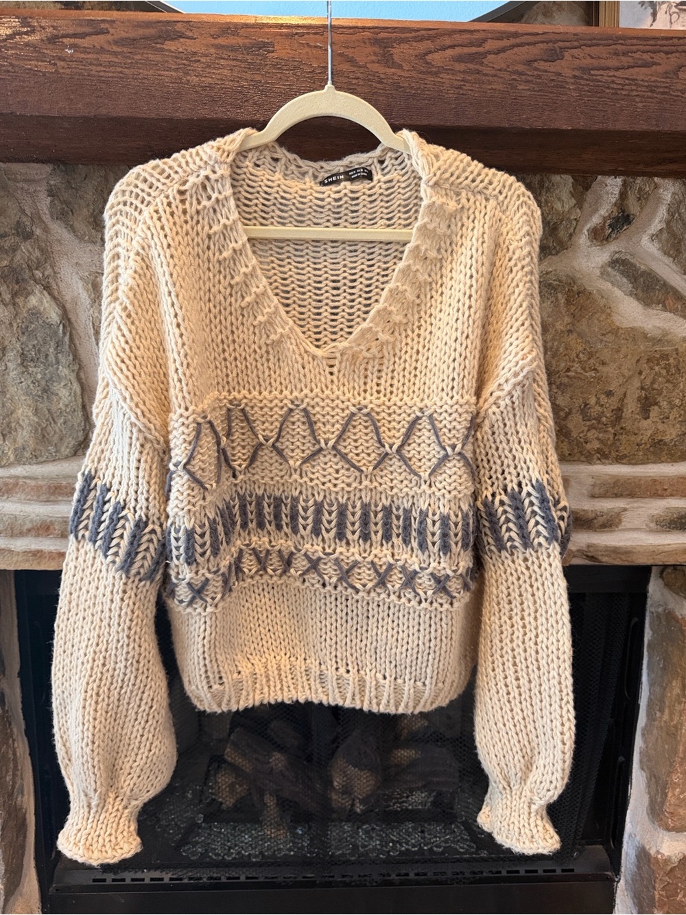 SHEIN Cream V-Neck Chunky Sweater with Gray Pattern
